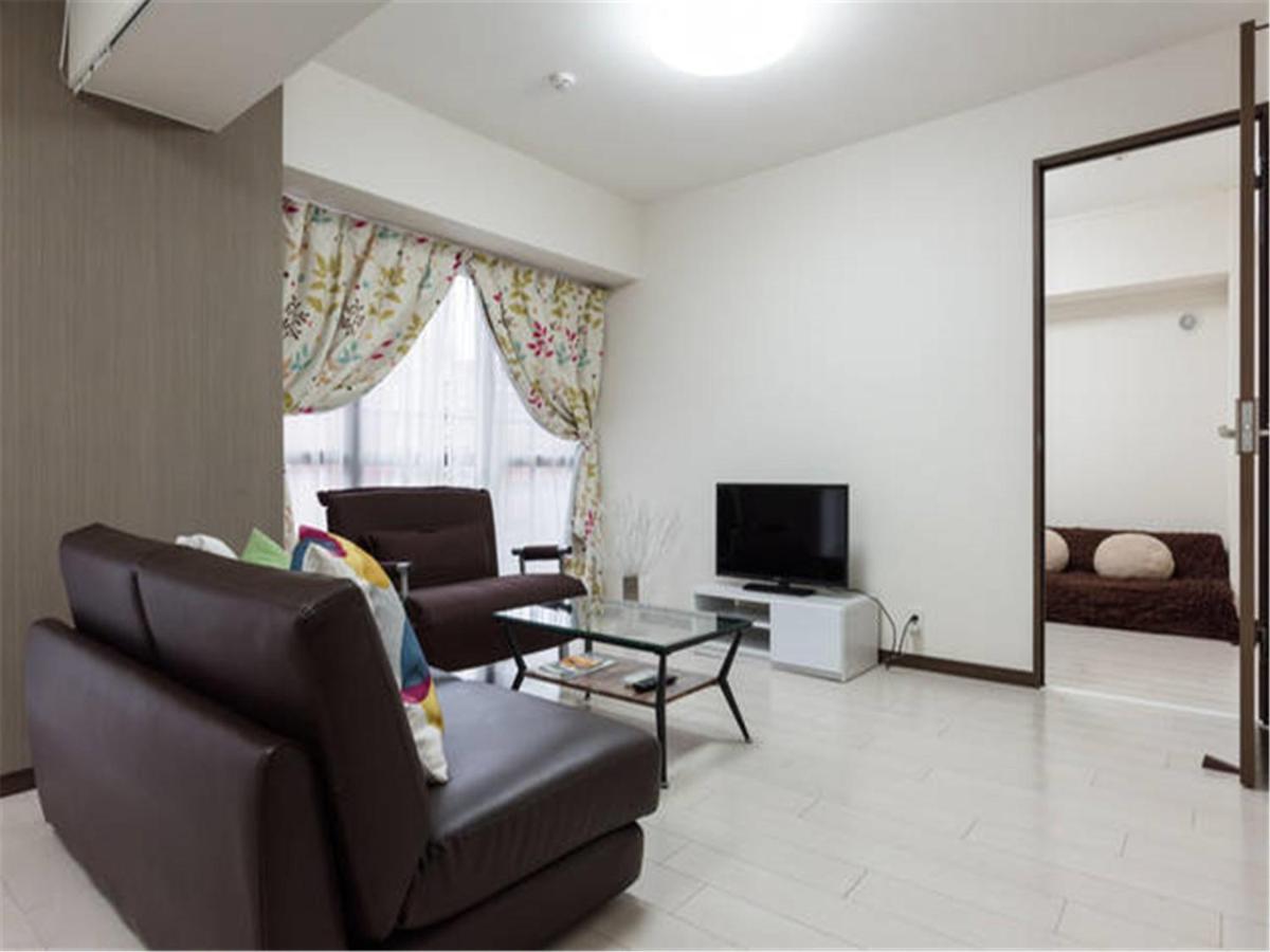 Kiki Lm -- Self Check-in -- Number & Password Is In The Following Email Appartement